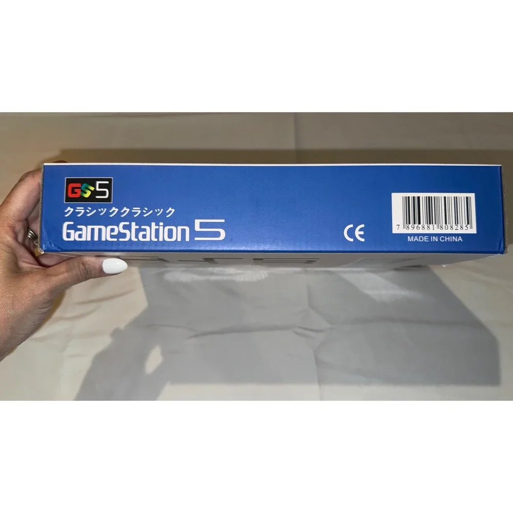 GameStation 5 GS5 8-Bit Retro Video Game Console 2 Controllers AV Output NIB